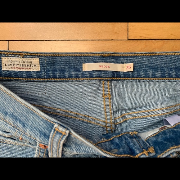 NWOT Levi’s Wedgie Skinny - Picture 5 of 6